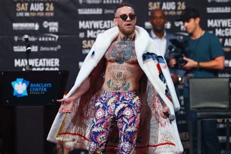 10 Times Conor McGregor Dressed Like A Style .